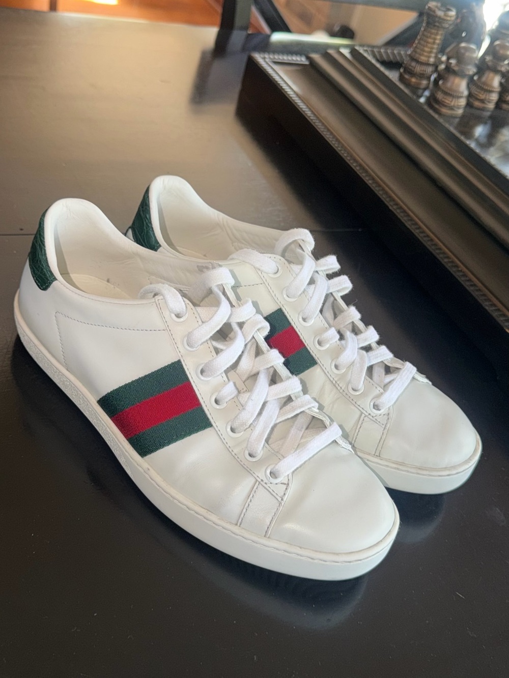 Gucci White Leather Sneakers with Green and Red Web Stripe